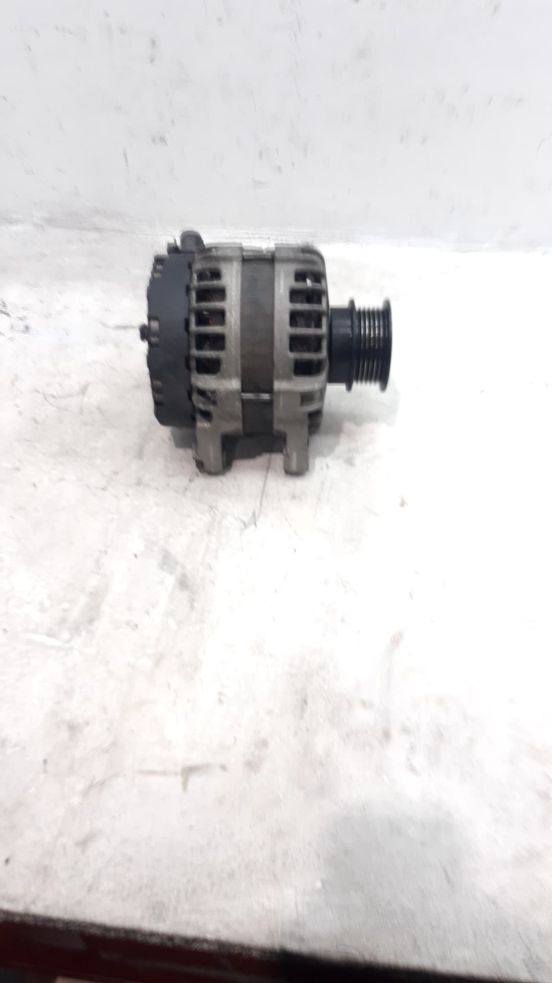 Alternador VOLVO V40