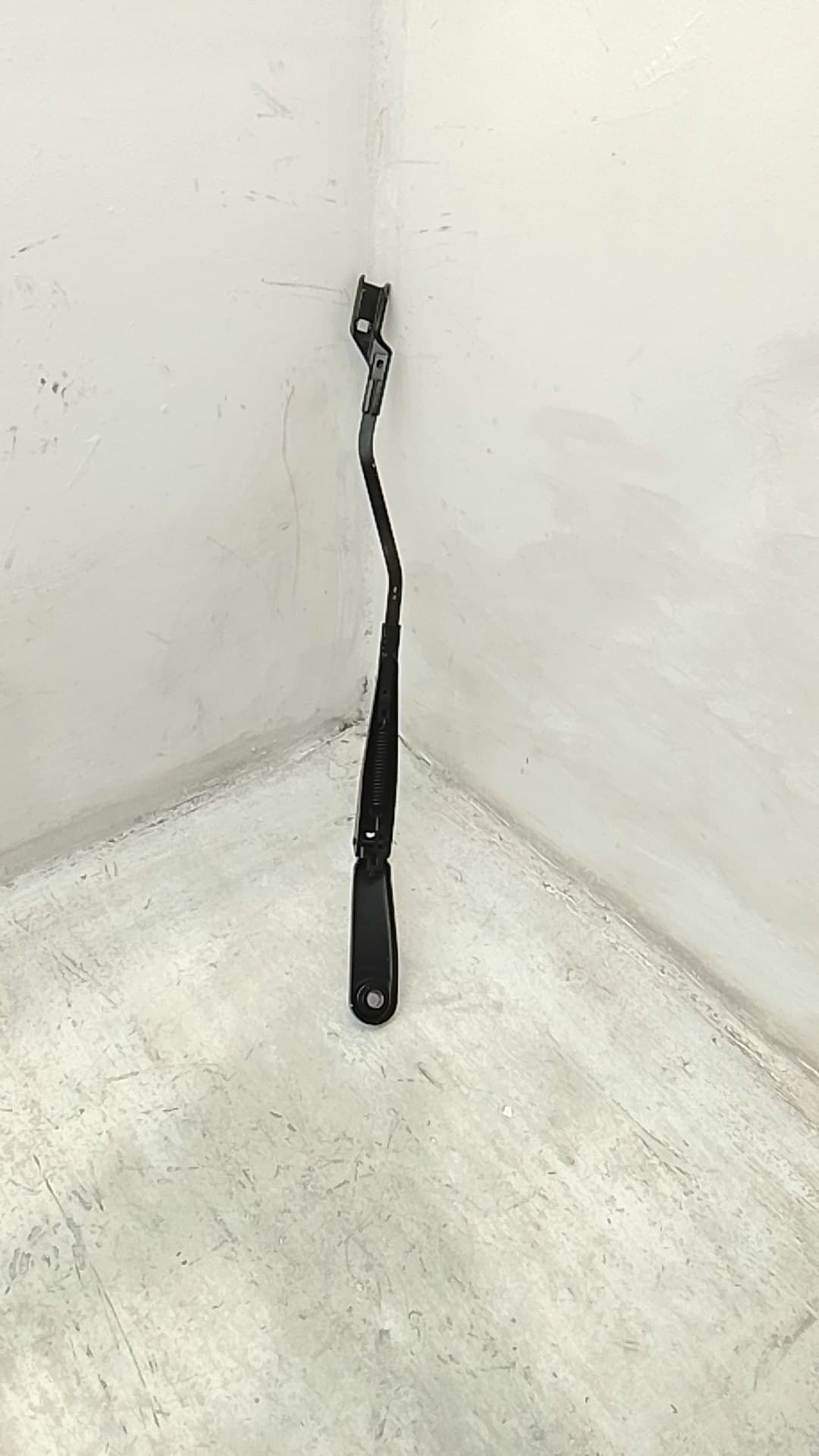 Brazo limpia delantero izquierdo VOLVO V40 2