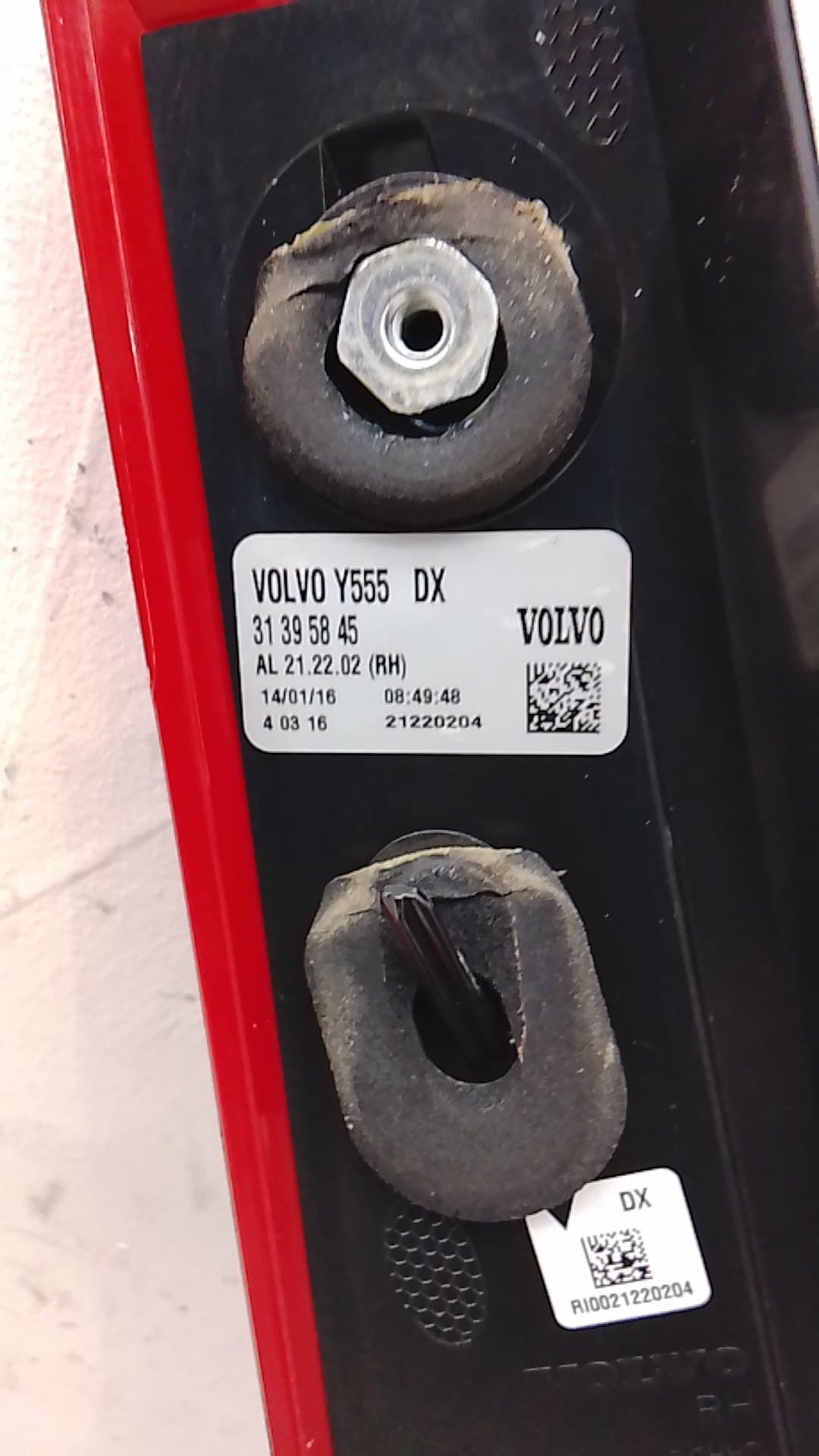 Piloto trasero derecho VOLVO V40 3