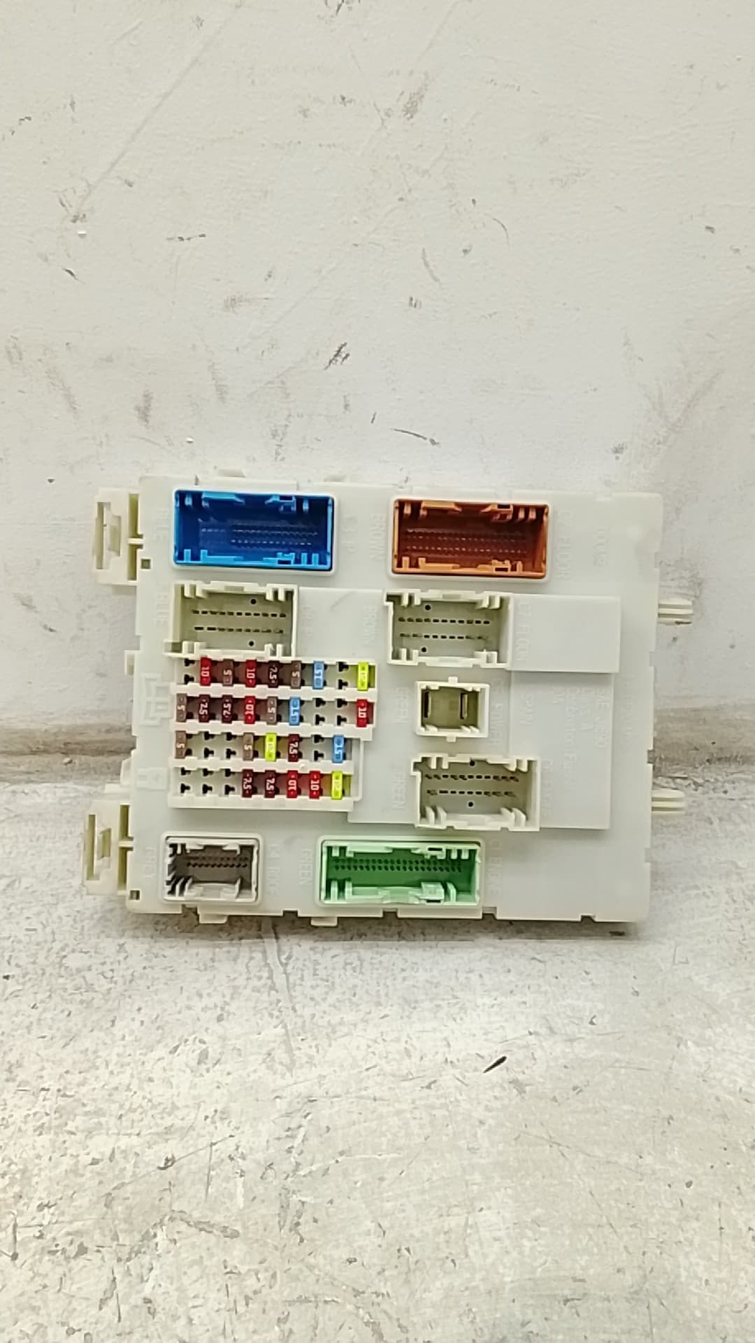 Caja fusibles VOLVO V40