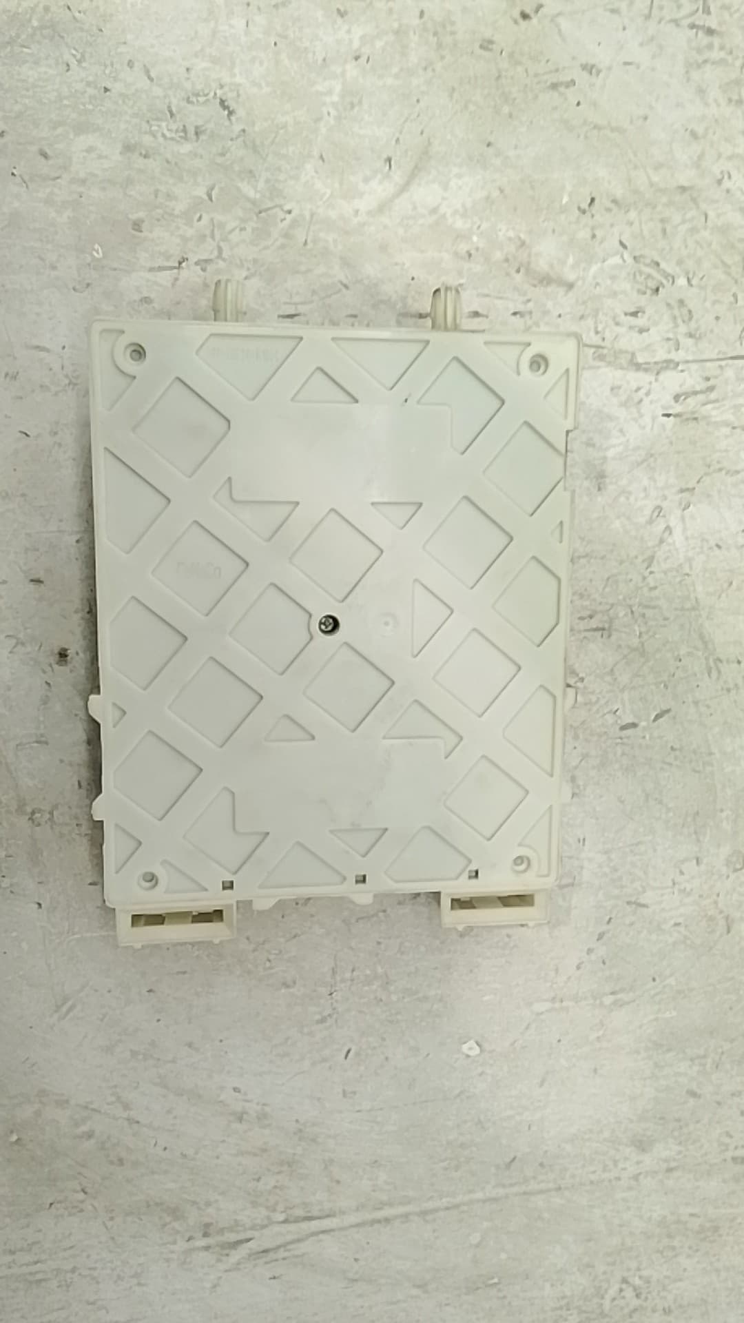 Caja fusibles VOLVO V40 2