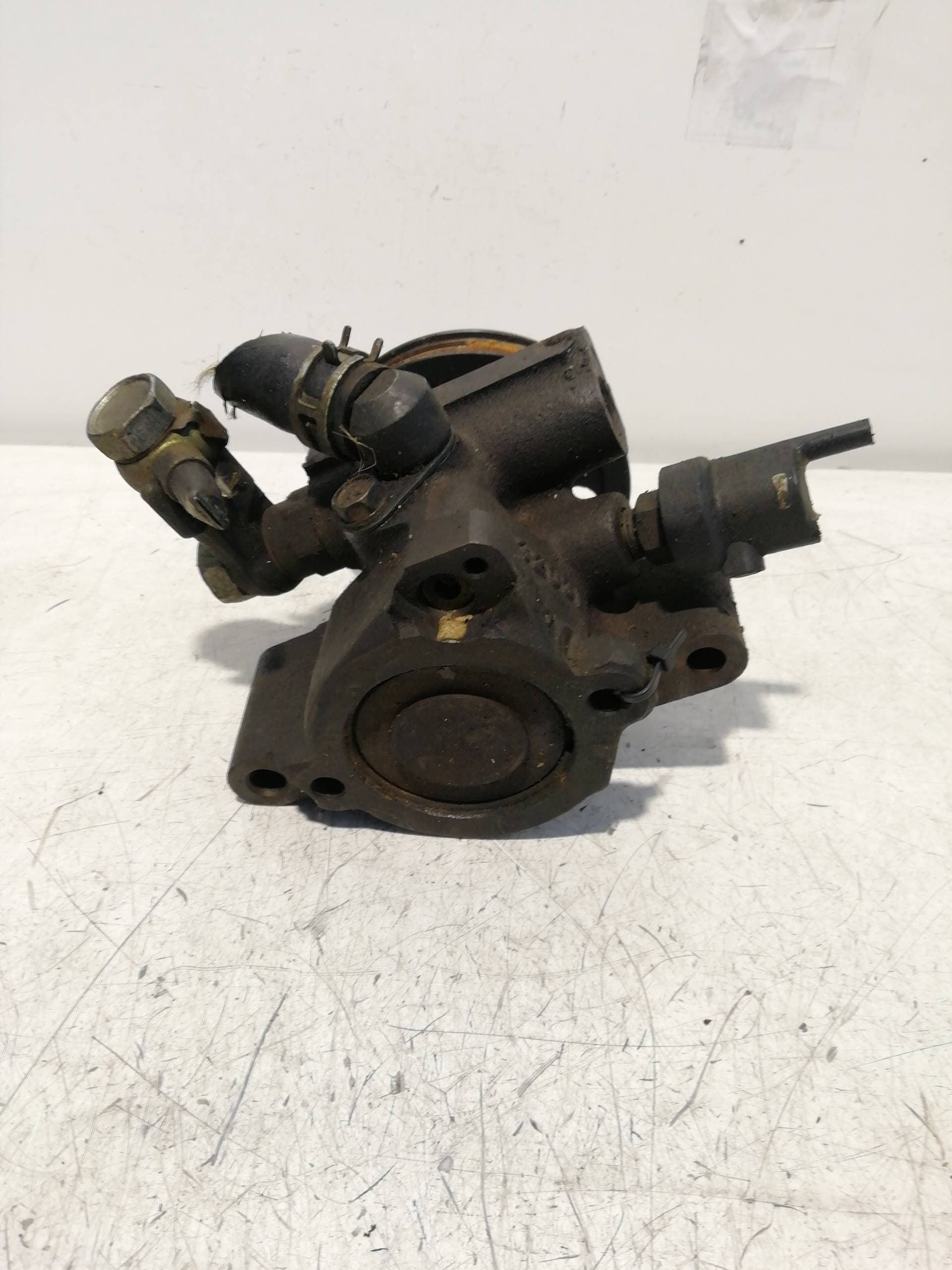 Bomba direccion TOYOTA AVENSIS BERLINA (T25) 2
