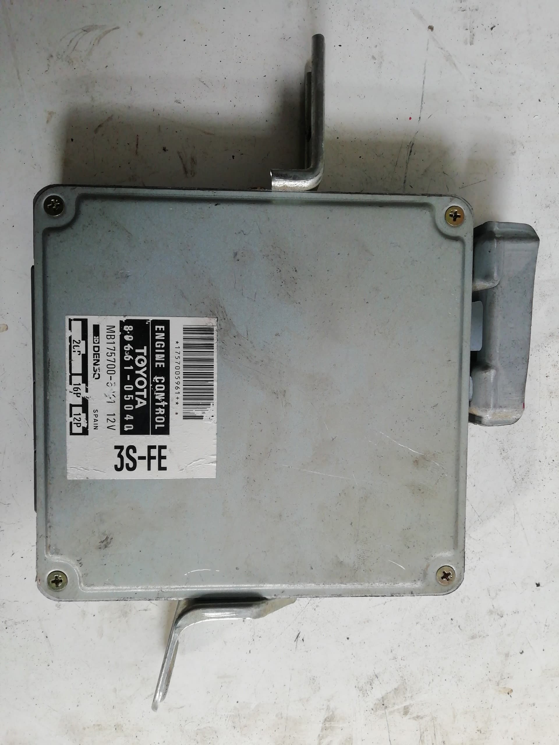Centralita motor uce TOYOTA AVENSIS BERLINA (T25)