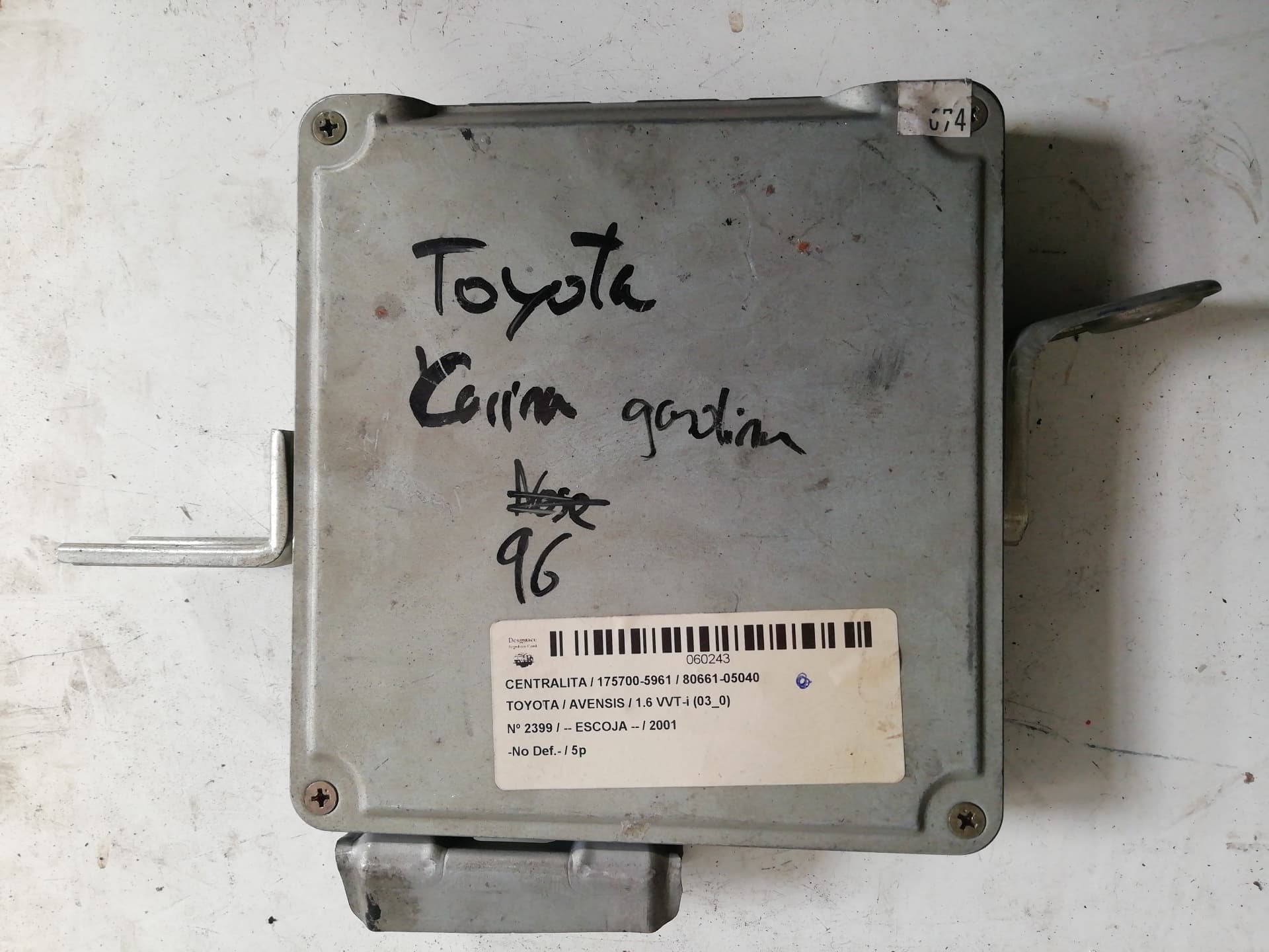Centralita motor uce TOYOTA AVENSIS BERLINA (T25) 3