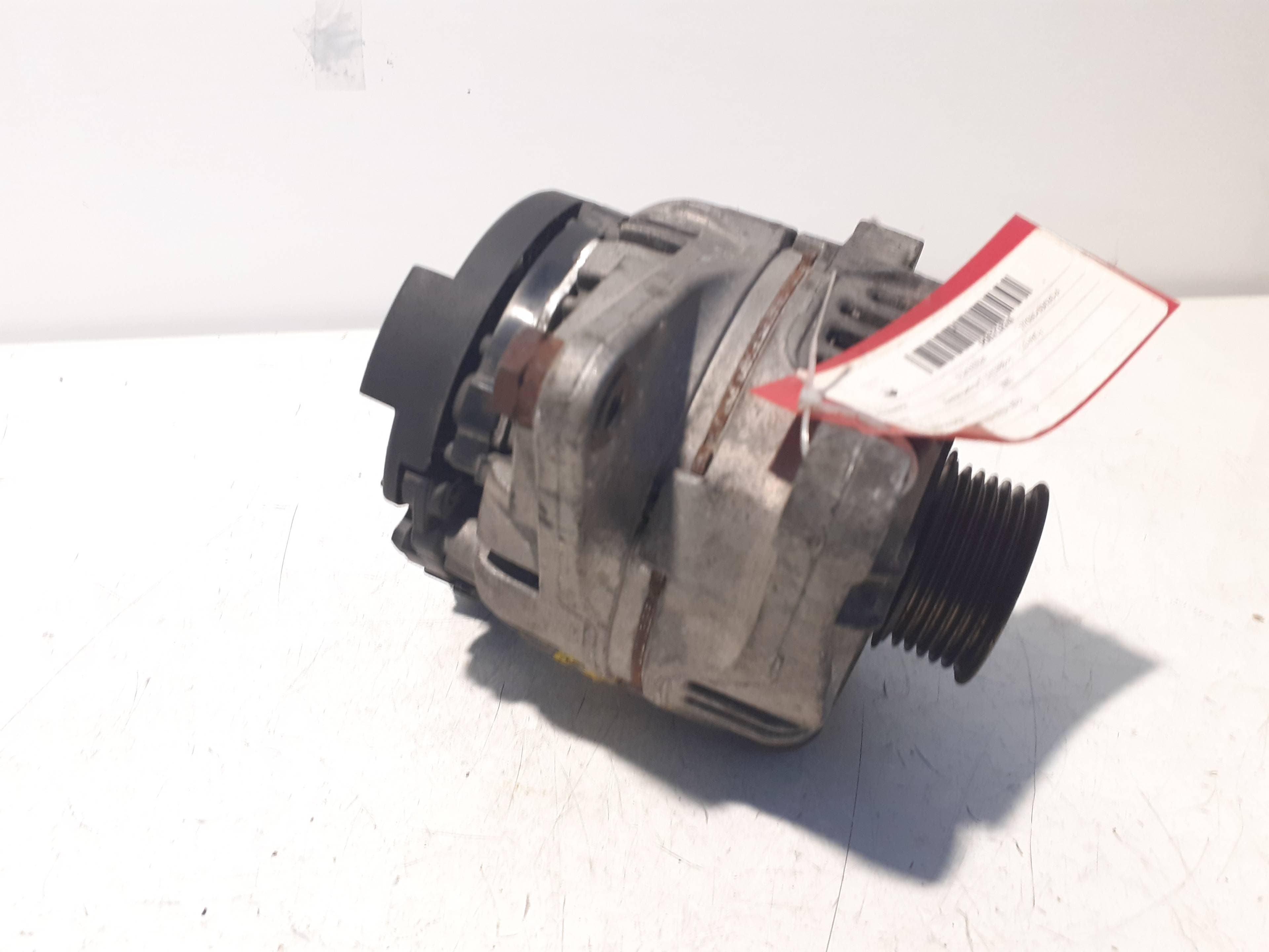 Alternador TOYOTA AVENSIS BERLINA (T25) 4