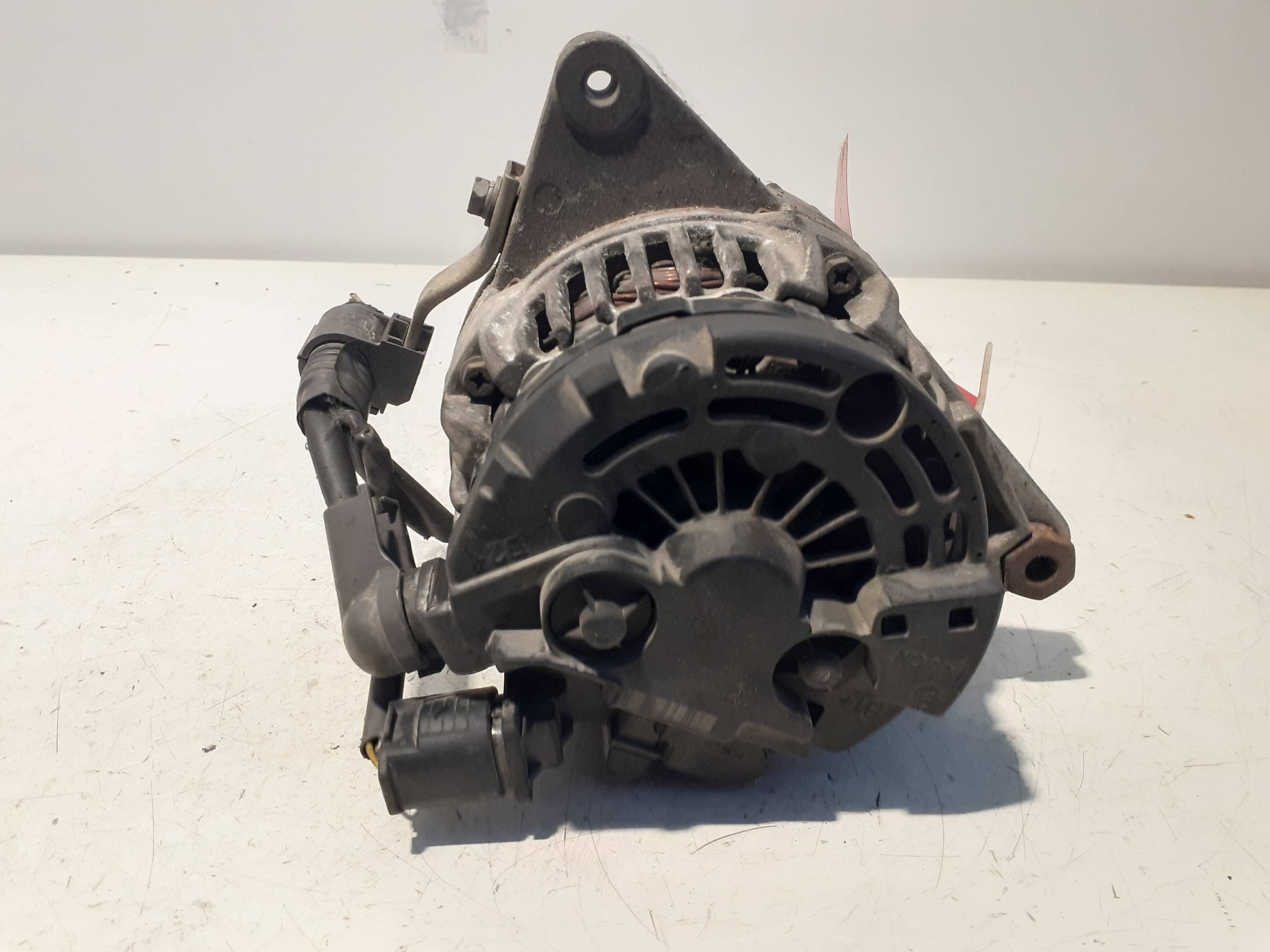 Alternador TOYOTA AVENSIS BERLINA (T25) 3
