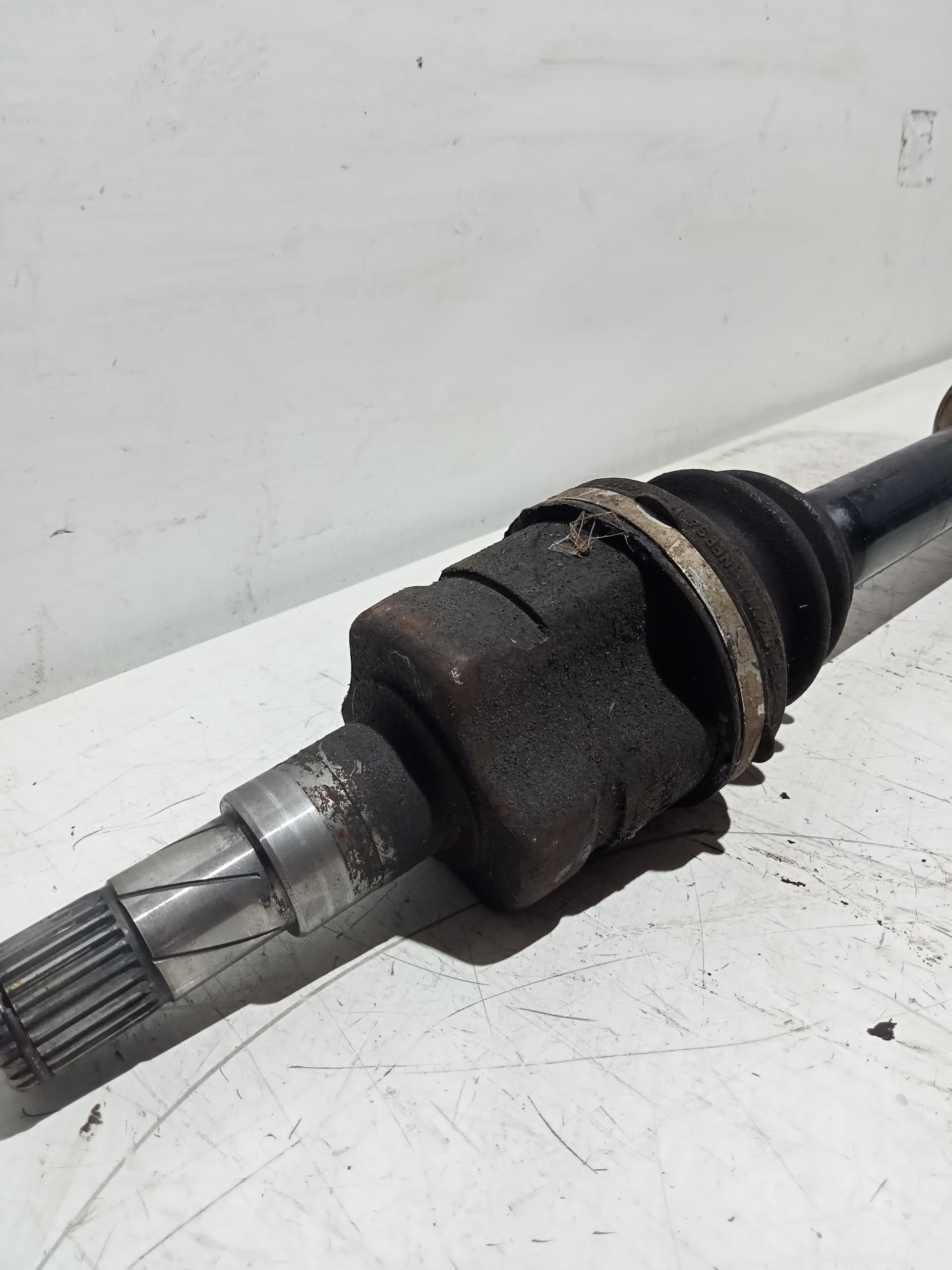 Transmision delantera derecha OPEL CORSA D 2