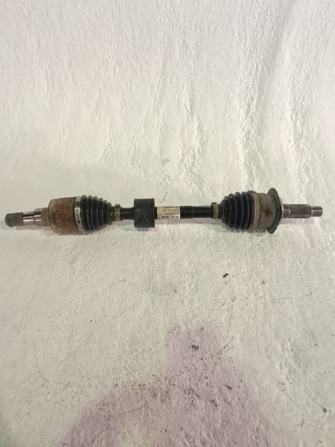 Transmision delantera izquierda SUZUKI SX4