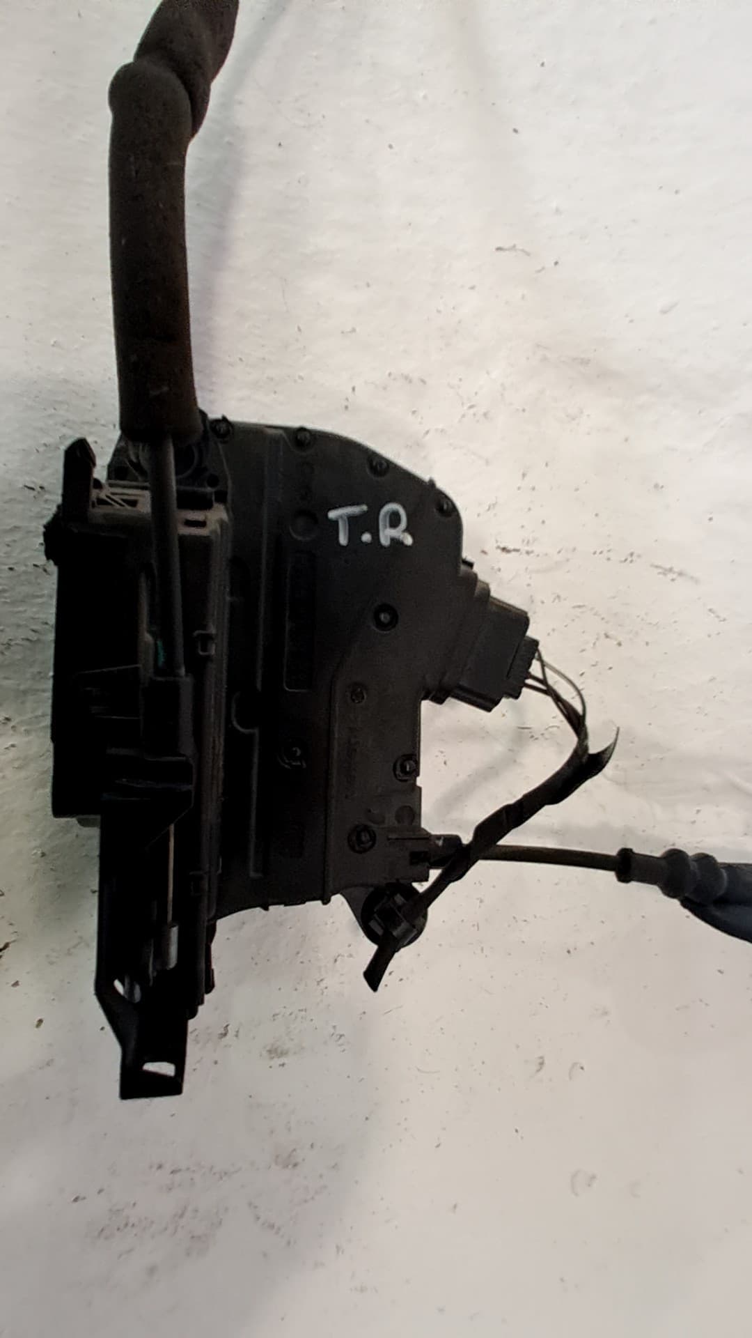 Cerradura puerta trasera derecha RENAULT TWINGO III 3