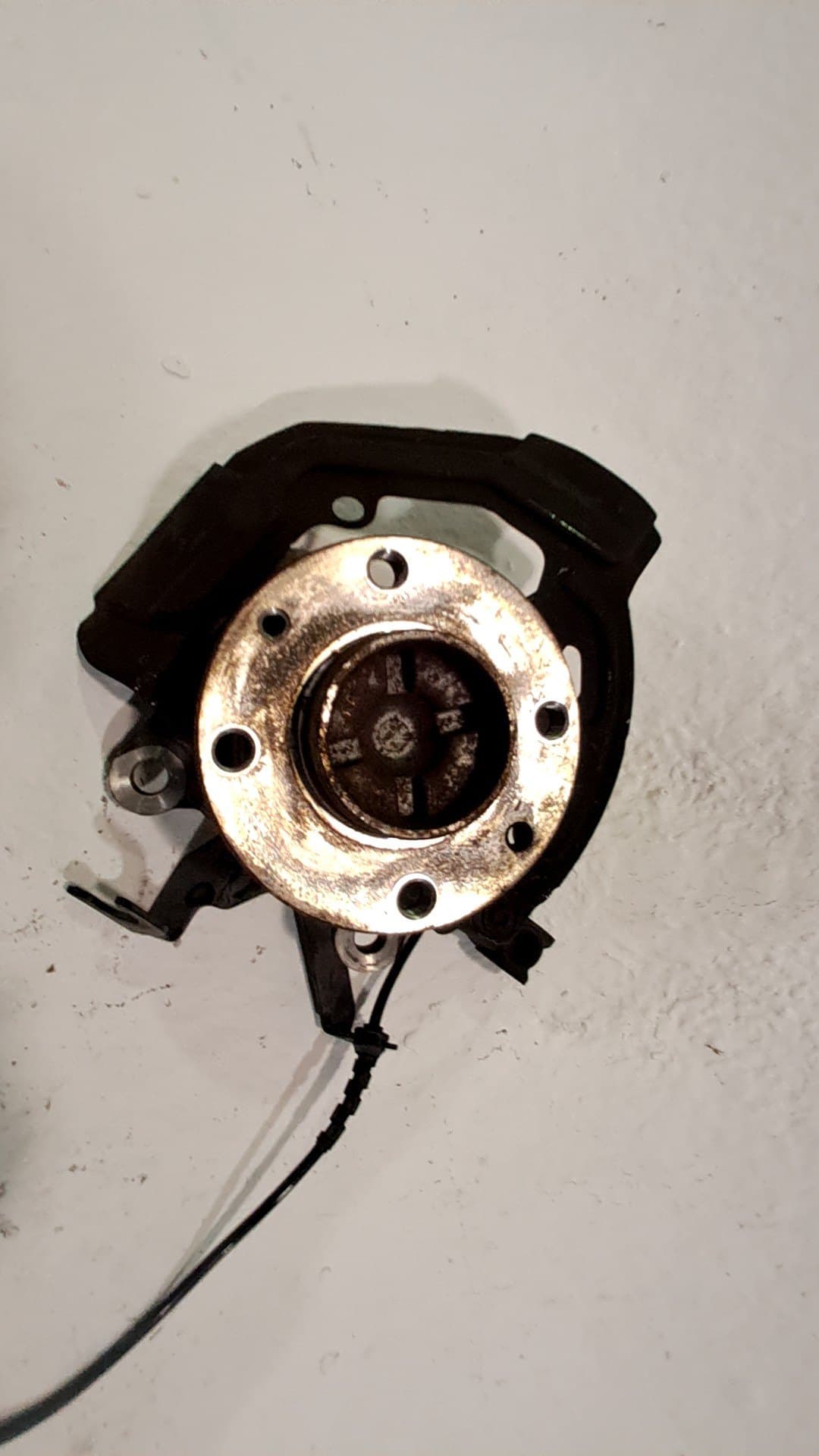 Mangueta delantera izquierda RENAULT TWINGO III