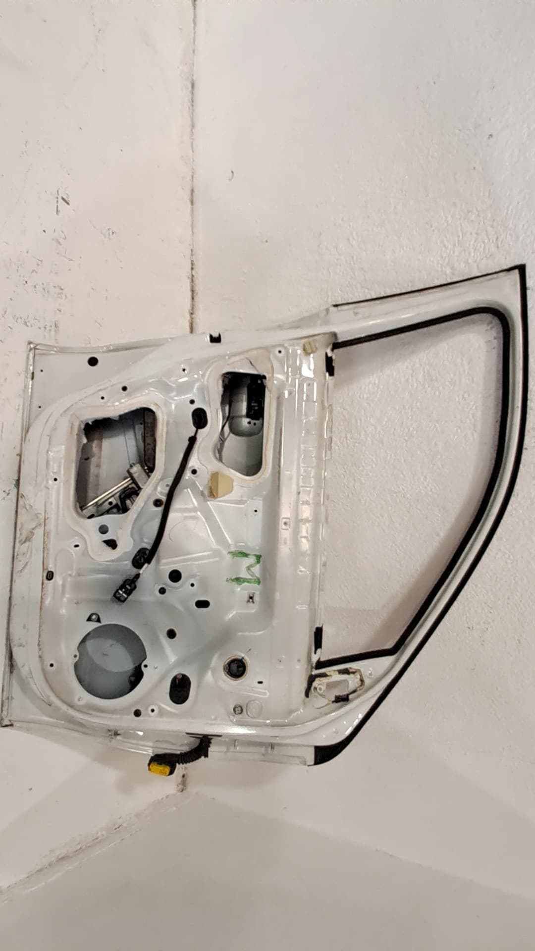 Puerta delantera izquierda RENAULT TWINGO III 2