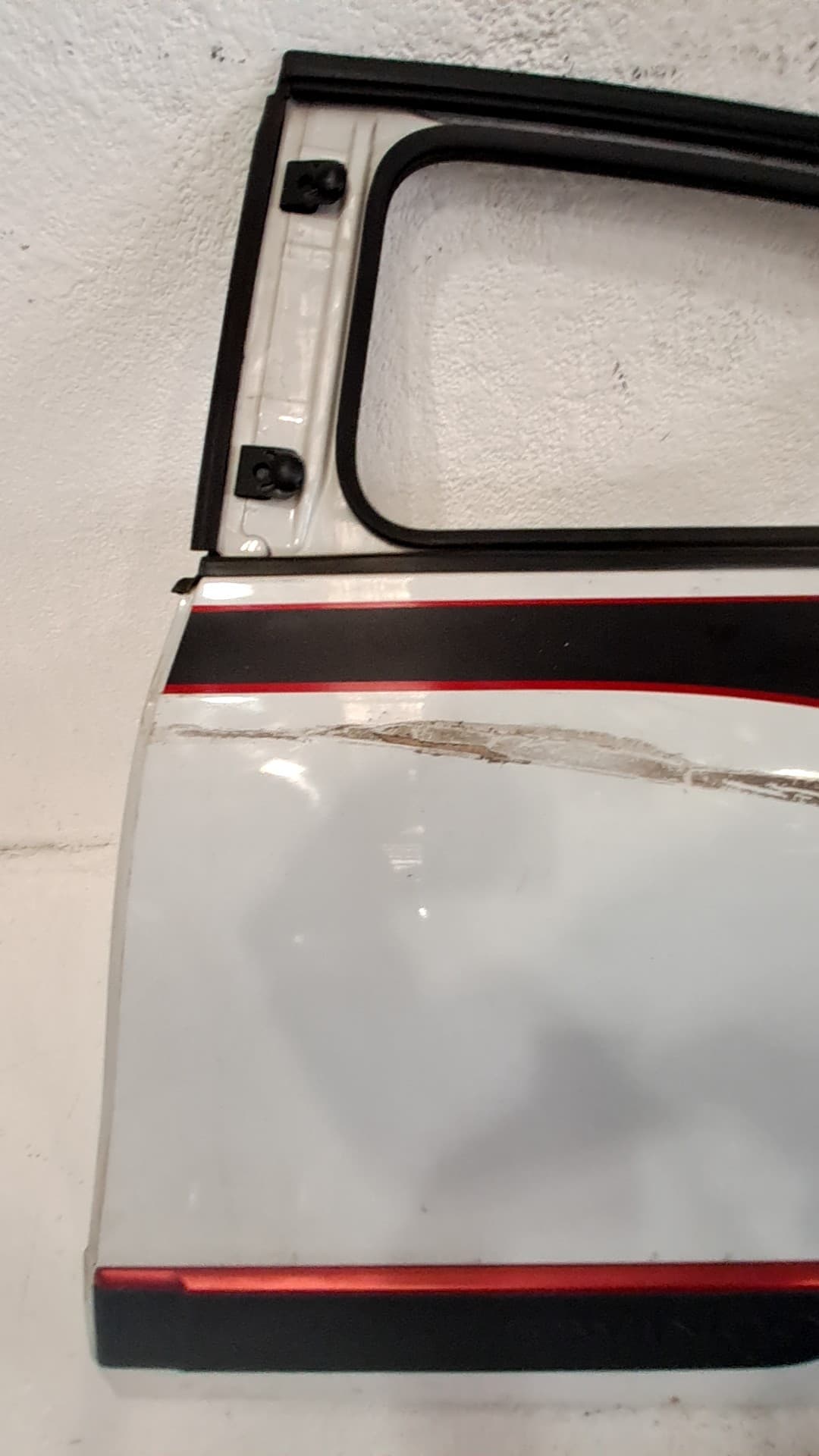 Puerta trasera izquierda RENAULT TWINGO III 4