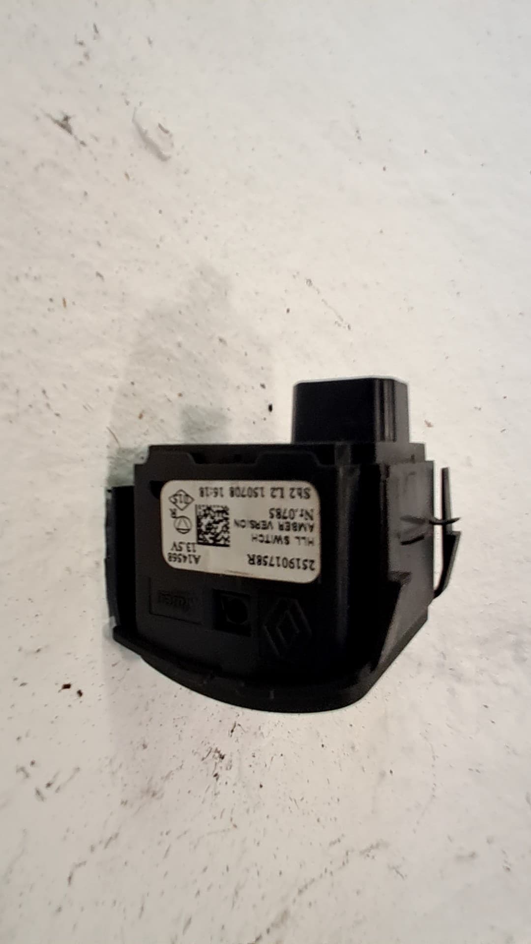Interruptor RENAULT TWINGO III 2