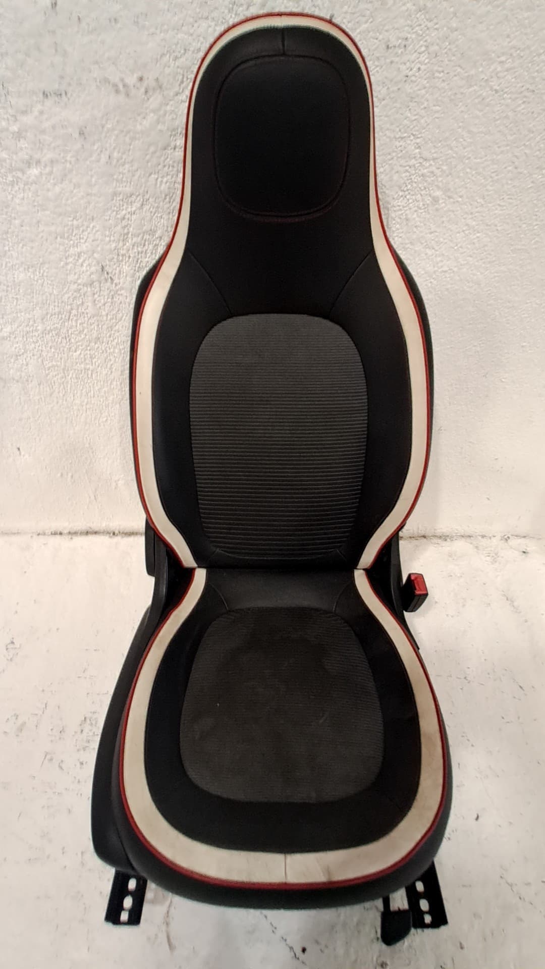 Asiento delantero derecho RENAULT TWINGO III