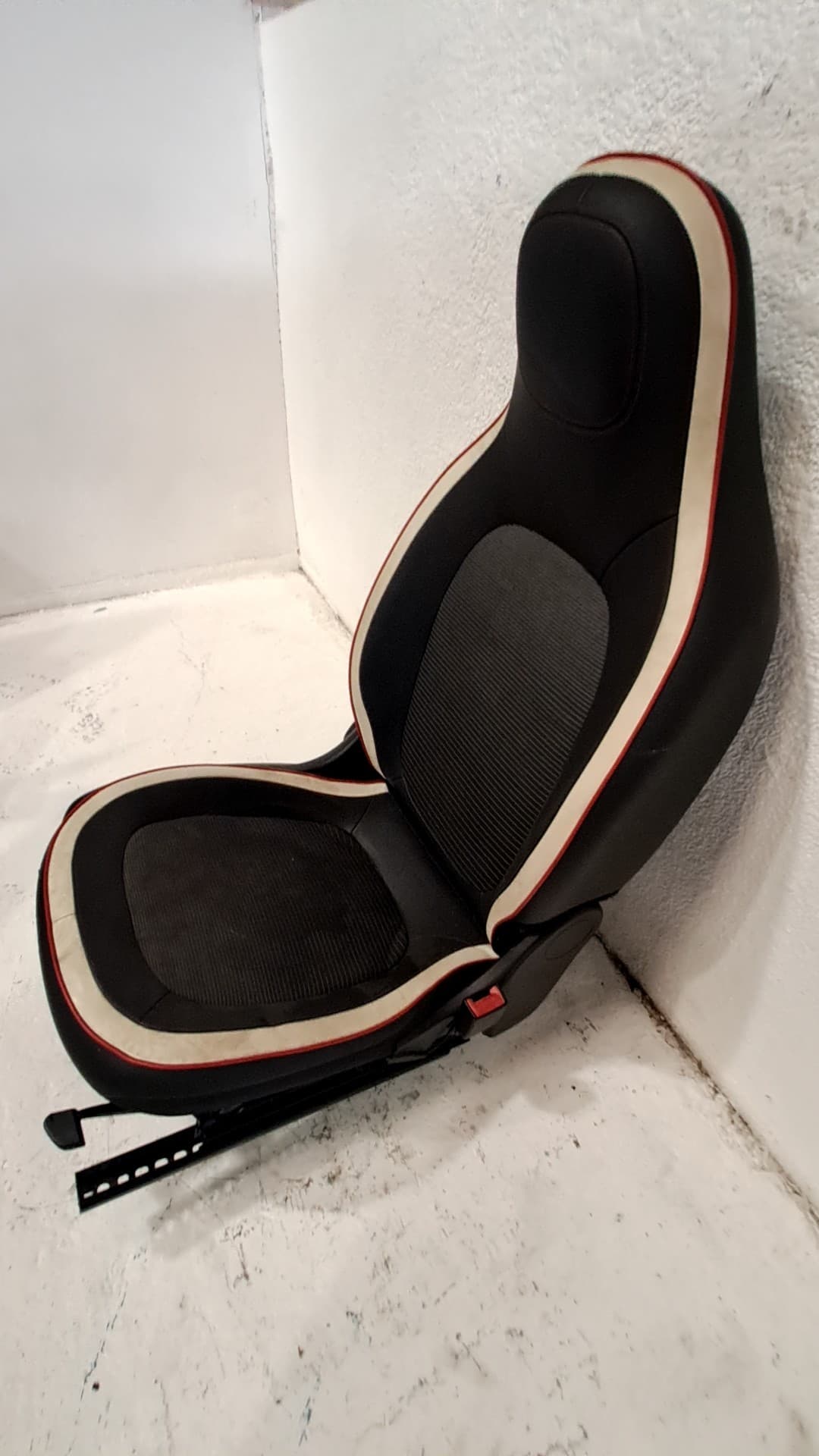 Asiento delantero derecho RENAULT TWINGO III 2