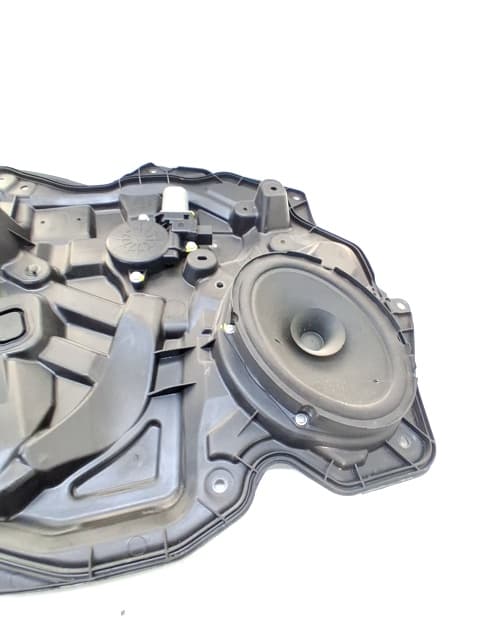 Elevalunas delantero izquierdo MAZDA 3 (BL) 4