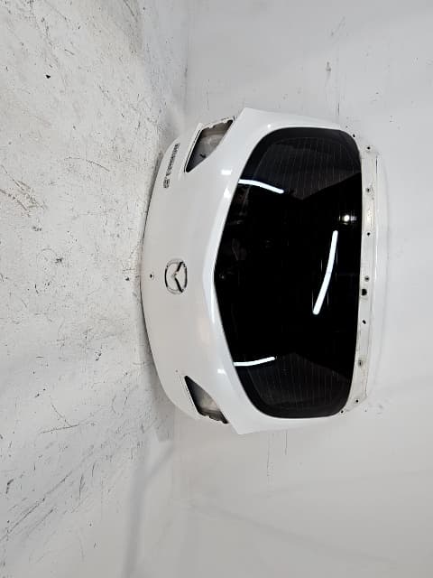 Porton trasero MAZDA 3 (BL)