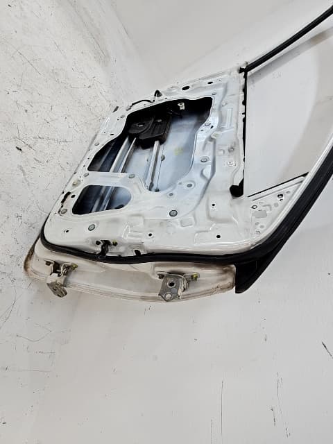 Puerta delantera izquierda MAZDA 3 (BL) 3