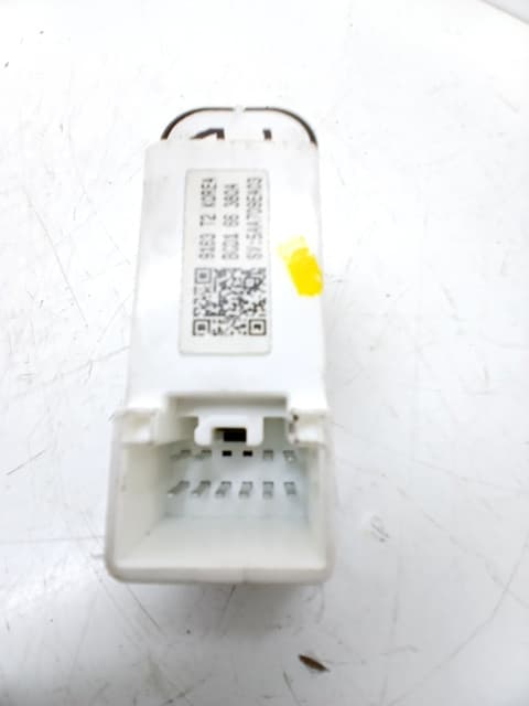Mando elevalunas trasero derecho MAZDA 3 (BL) 2