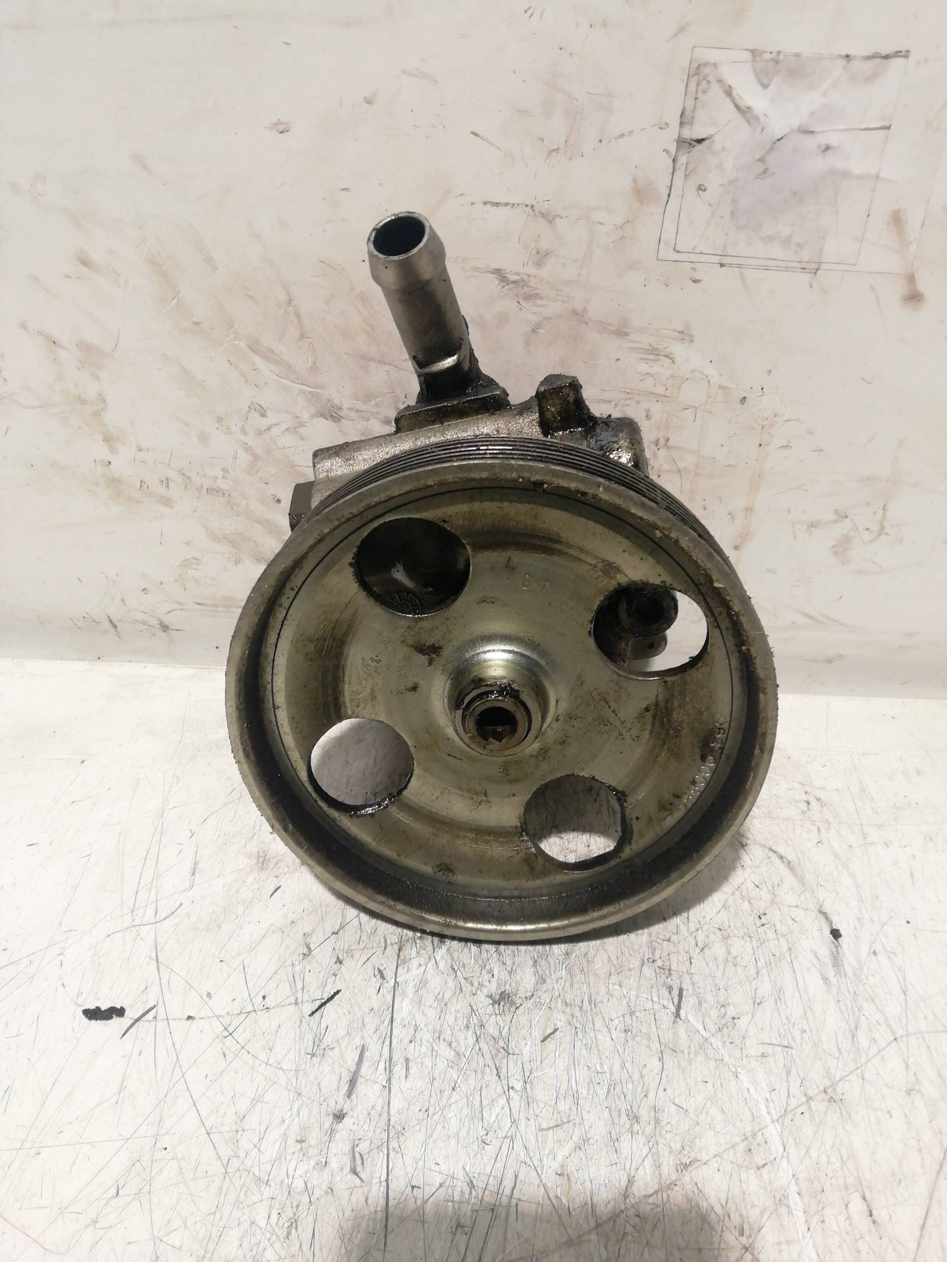 Bomba direccion PEUGEOT 407 SW 3