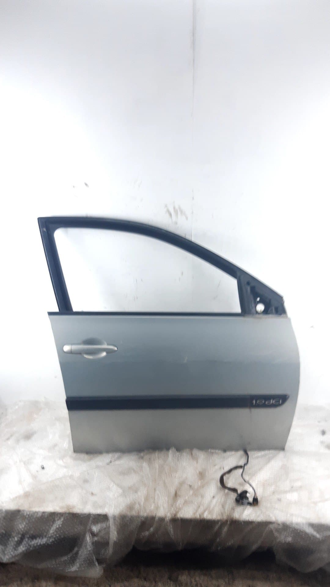 Puerta delantera derecha RENAULT MEGANE II FAMILIAR