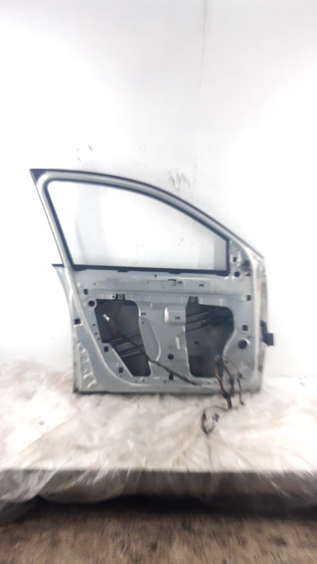 Puerta delantera izquierda RENAULT MEGANE II FAMILIAR 2