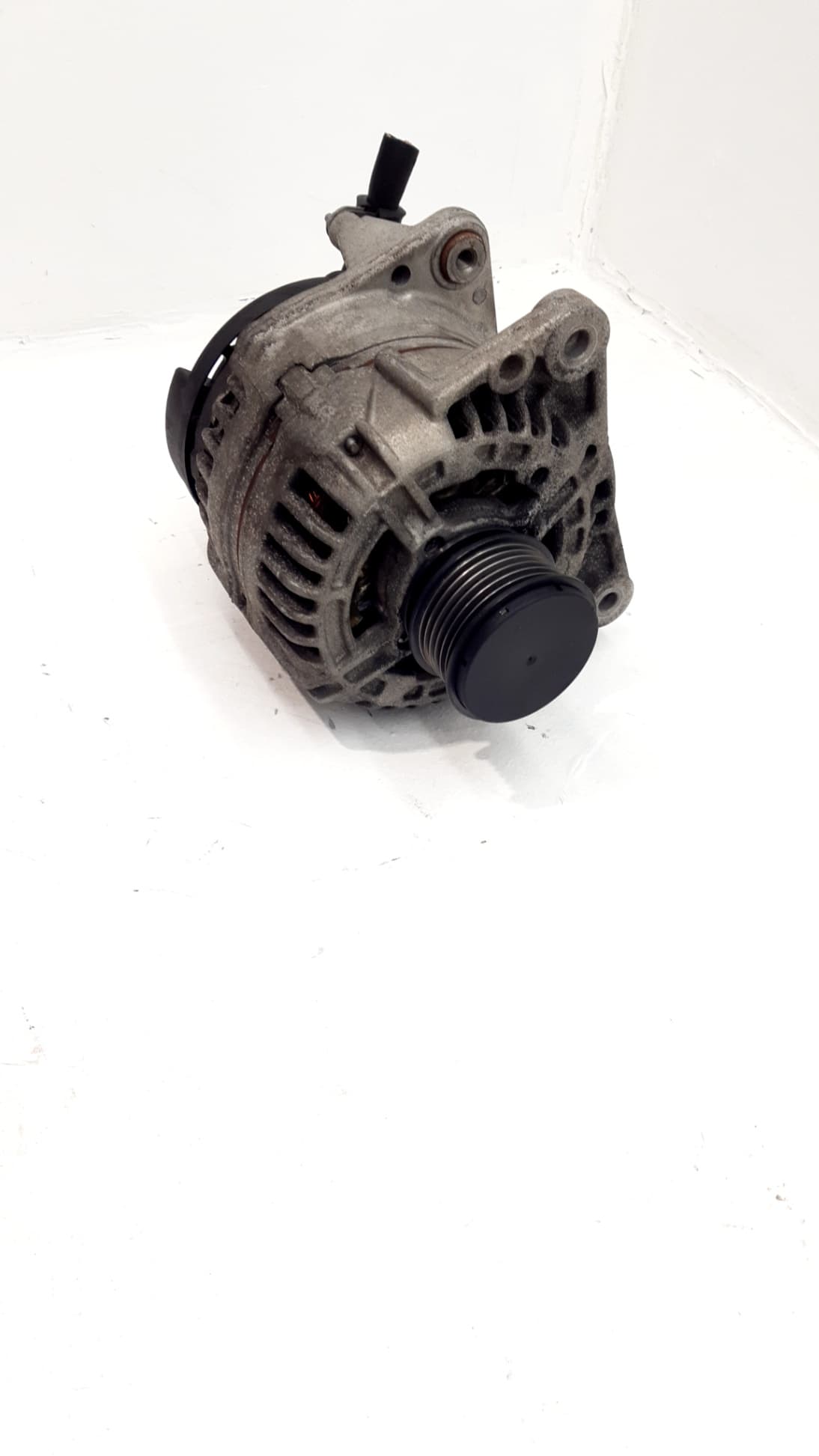 Alternador SEAT IBIZA (6L1) 3