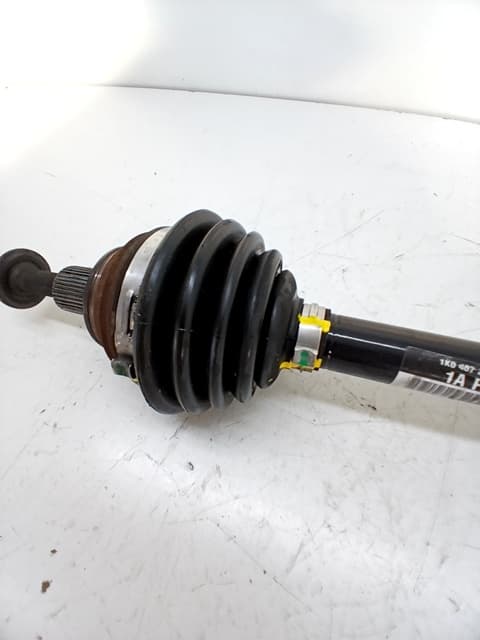 Transmision delantera izquierda VOLKSWAGEN GOLF VI (5K1)
