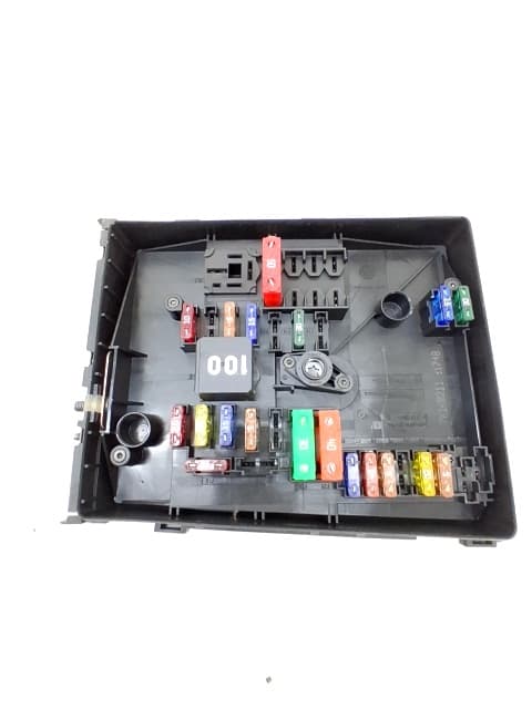 Caja reles / fusibles VOLKSWAGEN GOLF VI (5K1) 2