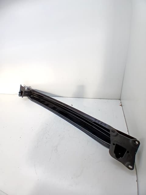 Refuerzo paragolpes trasero VOLKSWAGEN GOLF VI (5K1)