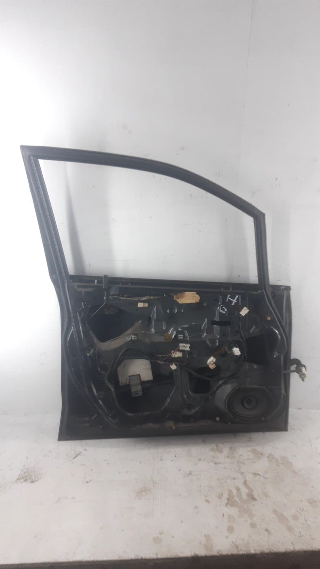 Puerta delantera izquierda MAZDA PREMACY (CP) 2
