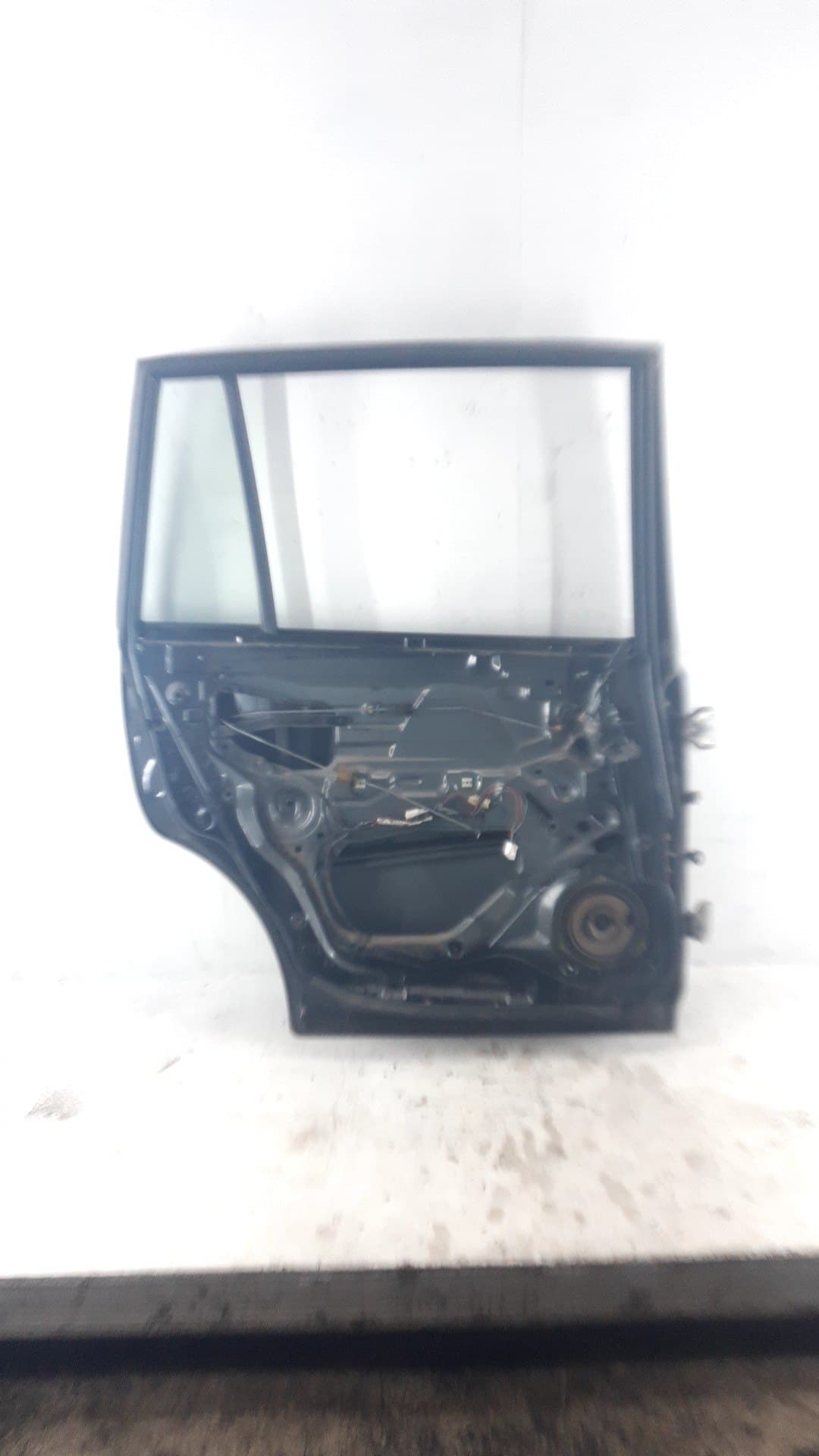 Puerta trasera izquierda MAZDA PREMACY (CP) 2