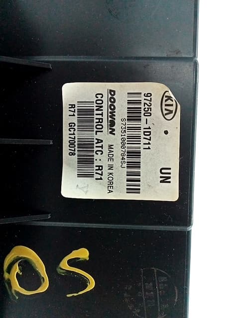 Mando climatizador KIA CARENS (UN) 3