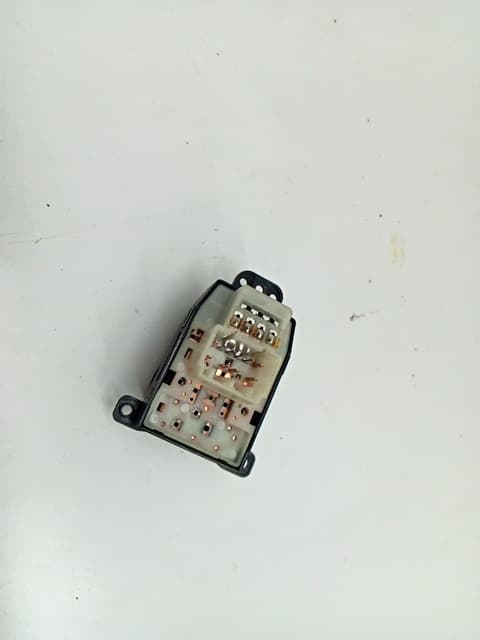 Mando retrovisor KIA CARENS (UN) 3