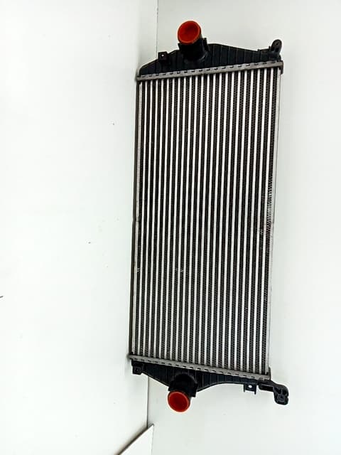 Intercooler KIA CARENS (UN)