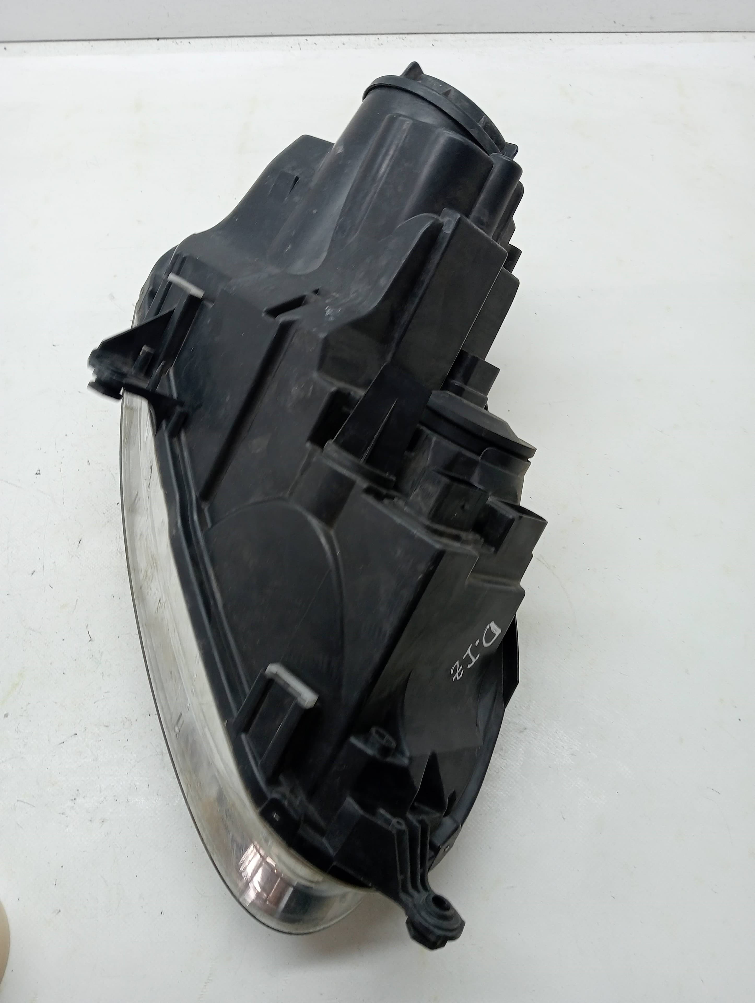 Faro izquierdo VOLKSWAGEN GOLF V BERLINA (1K1) 3