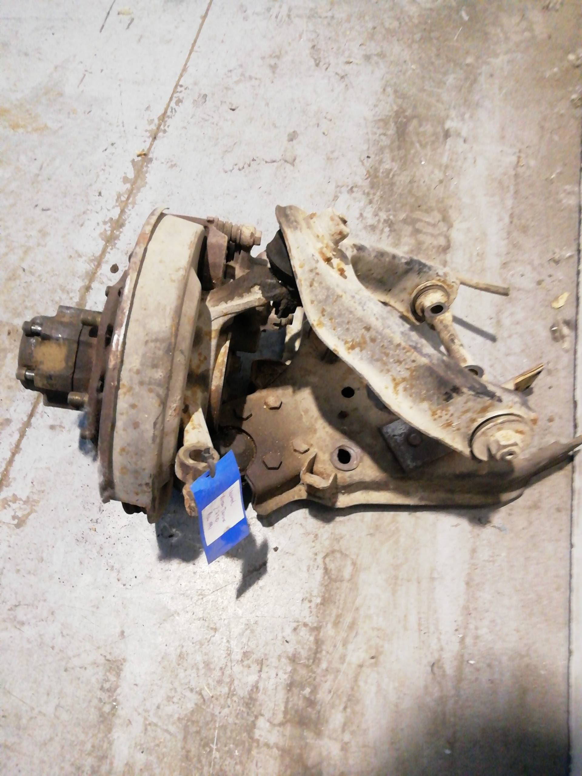 Mangueta delantera izquierda NISSAN TERRANO II (R20) 2