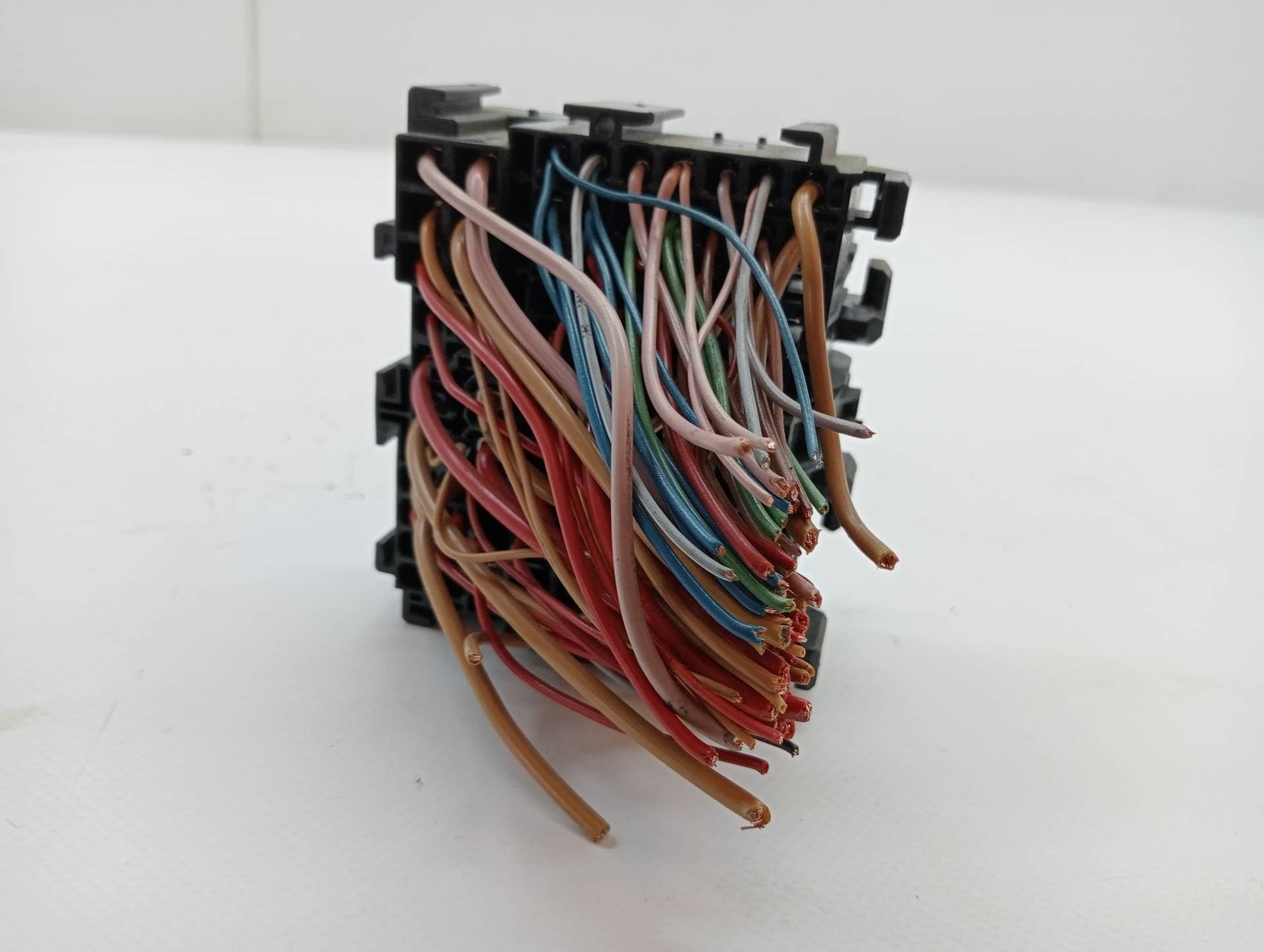 Caja reles / fusibles DACIA SANDERO 2