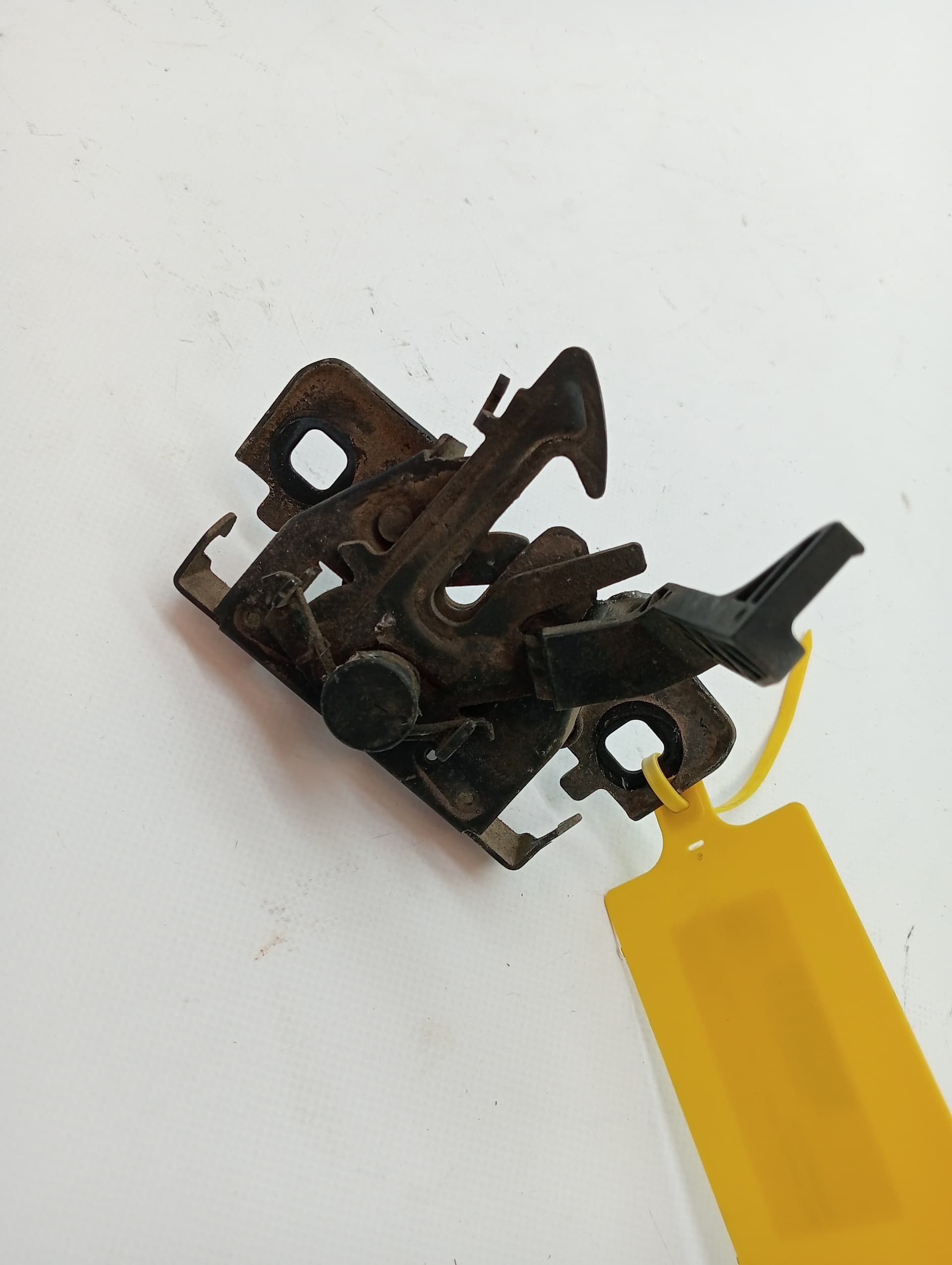 Cerradura capot DACIA SANDERO