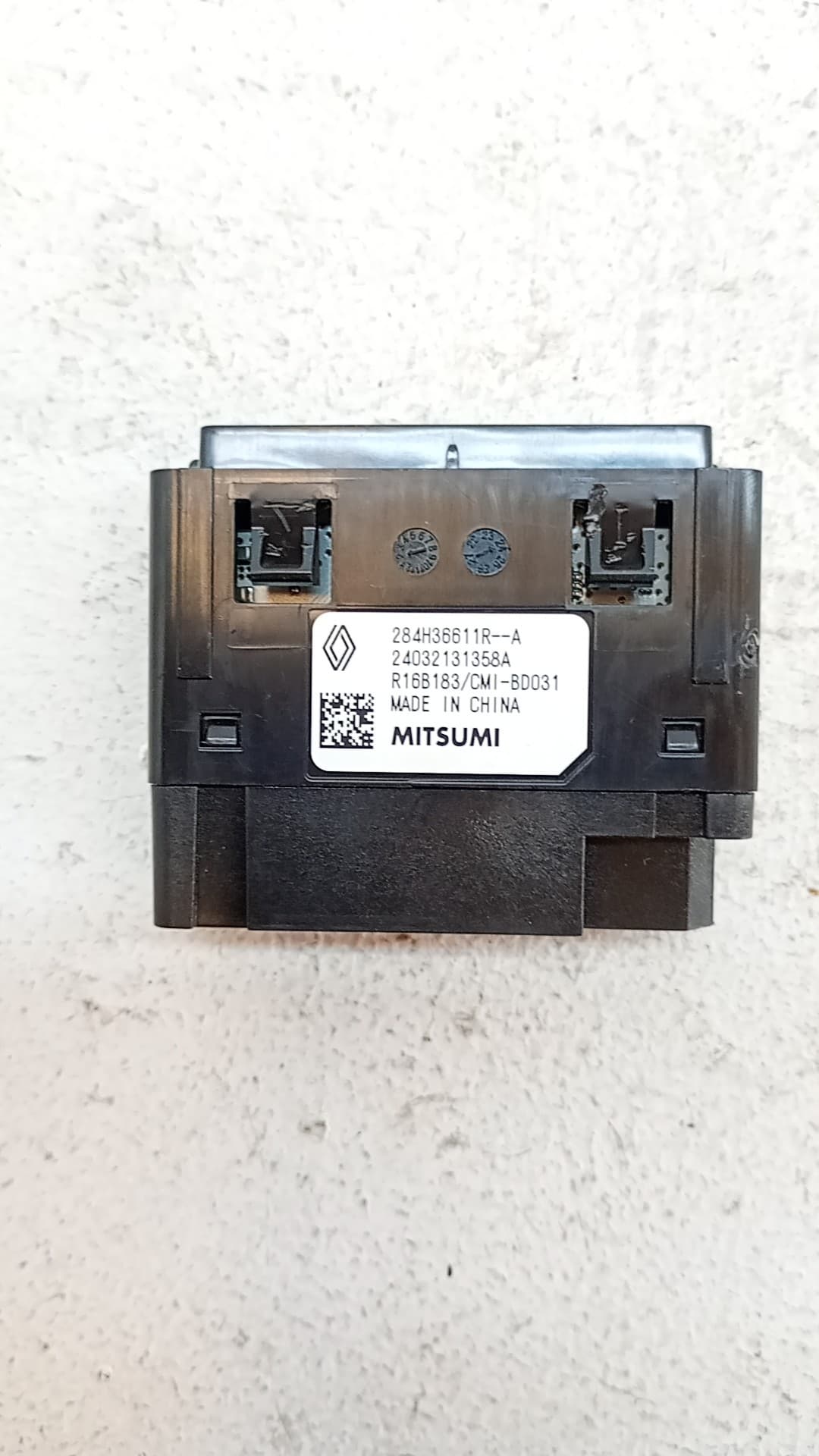 Recambio RENAULT 5 ref. 284H36611R 2