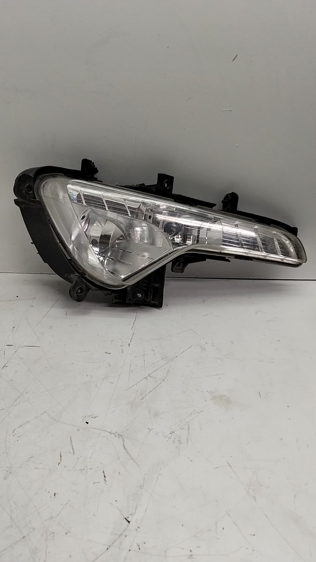 Faro antiniebla derecho KIA SPORTAGE III (SL)