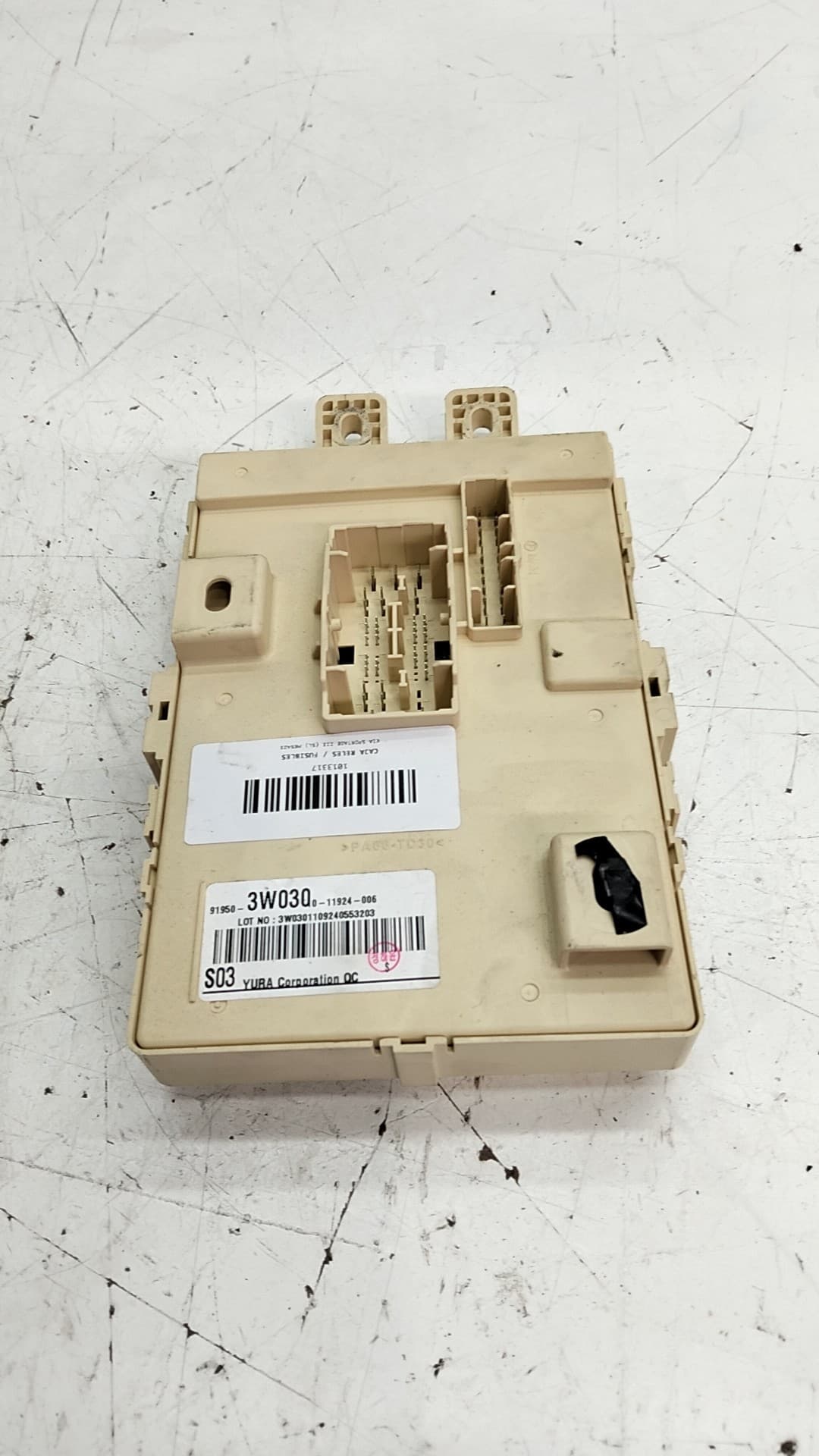 Caja reles / fusibles KIA SPORTAGE III (SL) 5