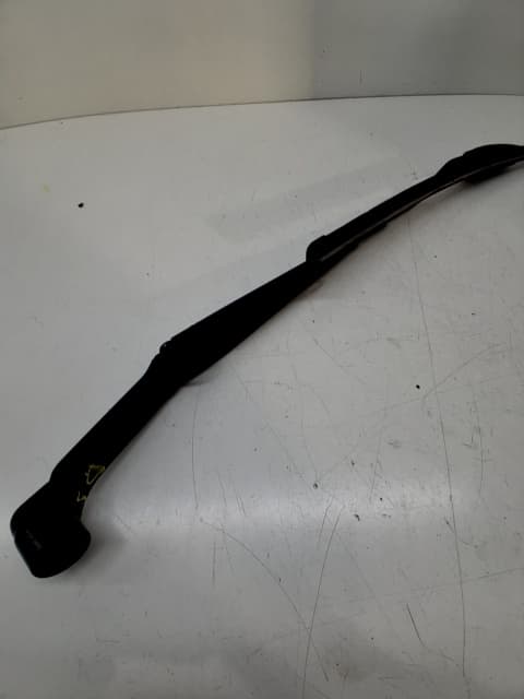 Brazo limpia delantero izquierdo MITSUBISHI SPACE STAR (A00) 2