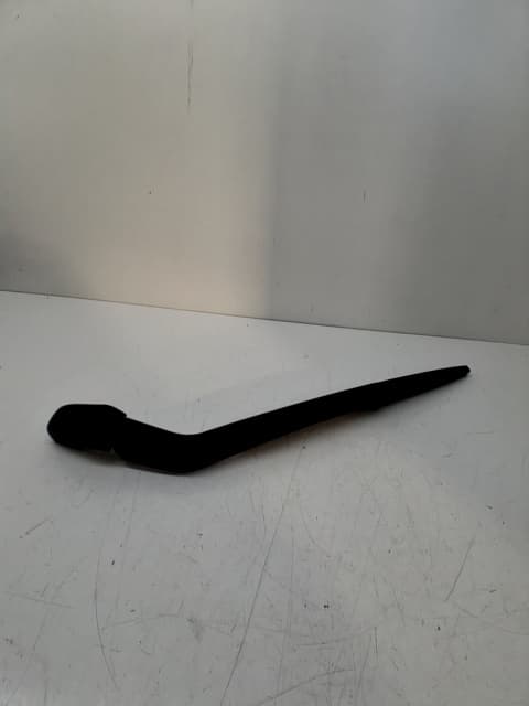 Brazo limpia trasero MITSUBISHI SPACE STAR (A00) 2
