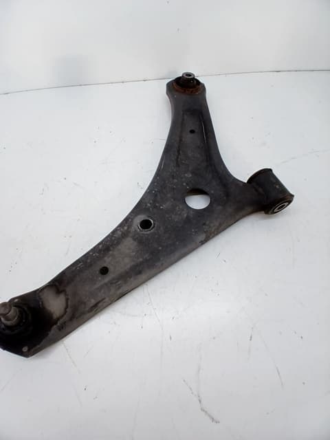 Brazo suspension inferior delantero derecho MITSUBISHI SPACE STAR (A00) 2