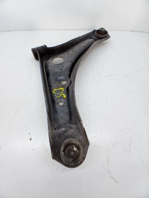 Brazo suspension inferior delantero derecho MITSUBISHI SPACE STAR (A00)