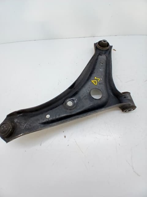 Brazo suspension inferior delantero izquierdo MITSUBISHI SPACE STAR (A00)
