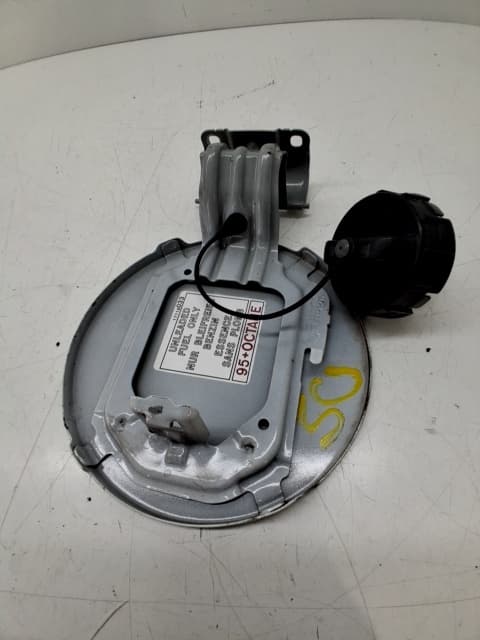 Tapa exterior combustible MITSUBISHI SPACE STAR (A00)