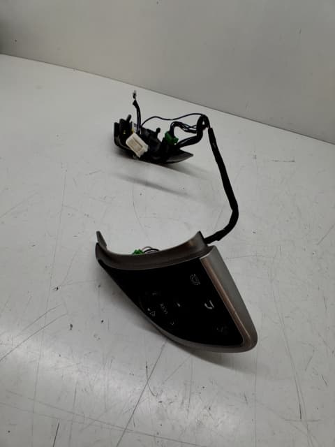 Mando volante MITSUBISHI SPACE STAR (A00)