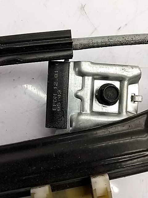 Elevalunas delantero izquierdo VOLKSWAGEN POLO (9N1) 4